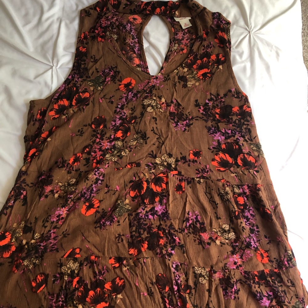 Mossimo Cutout tank top